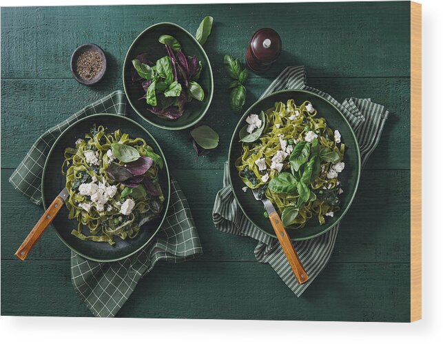 Broccoli Wood Print featuring the photograph Vegan Gluten-Free Creamy Spinach Pasta by Luchezar