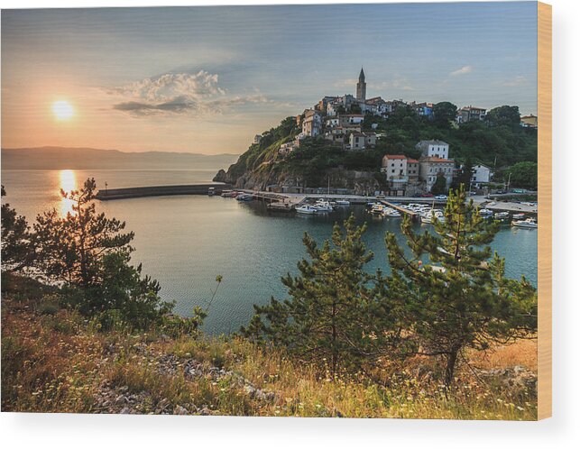 Landscape Wood Print featuring the photograph Vrbnik by Davorin Mance