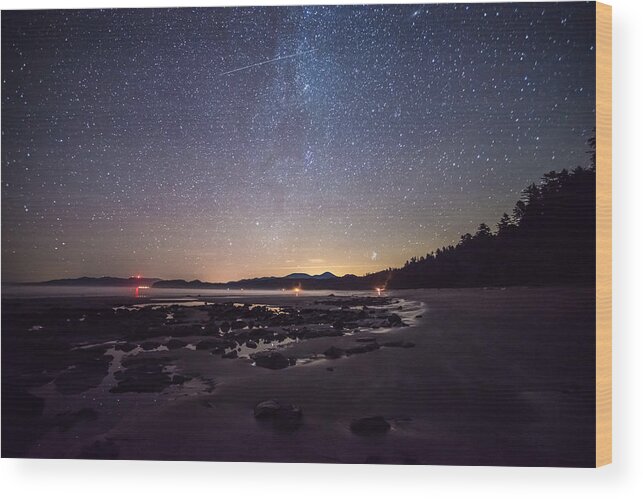Washington Wood Print featuring the photograph Washington Olympic Night Sky Meteor by TM Schultze