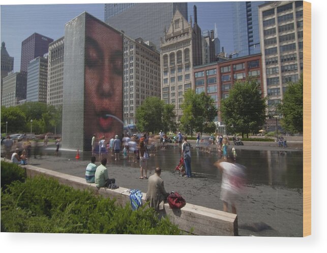 Fountain Wood Print featuring the photograph Water Fun in Chicago 2 by Sven Brogren