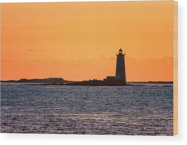 Ft Stark Wood Print featuring the photograph Whaleback Light by Jeff Sinon