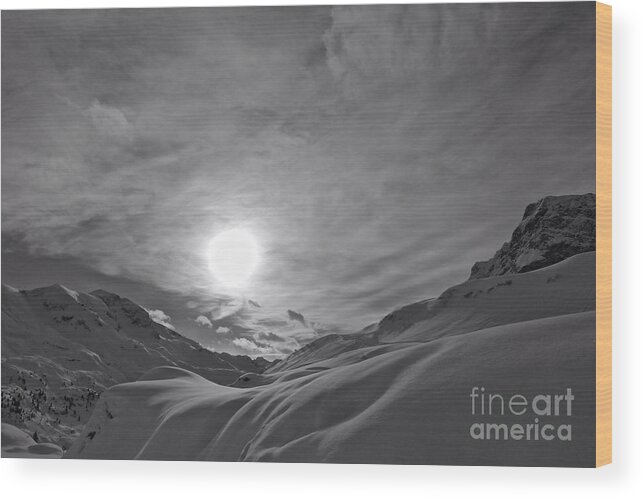 Mountain Wood Print featuring the photograph White Mountain 1 by Jan Daniels