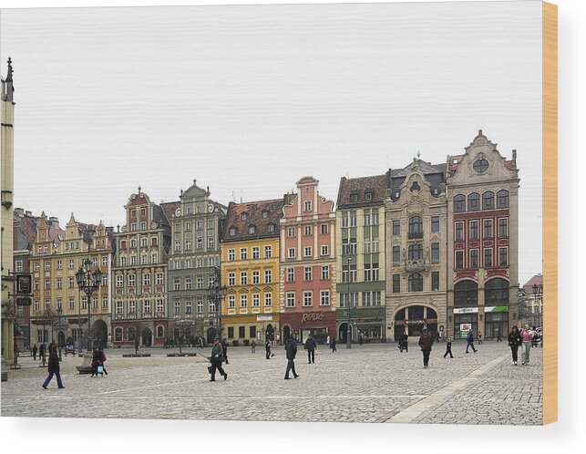 Poland Wood Print featuring the photograph Wroclaw Rynek by Les OGorman