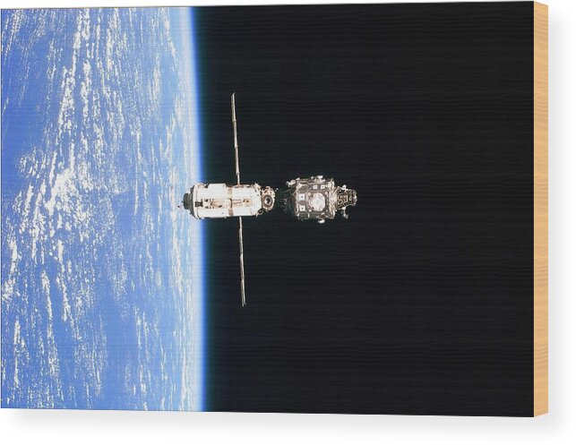 History Wood Print featuring the photograph International Space Station In 1999 #1 by Everett
