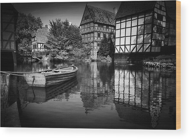 Landscape Wood Print featuring the photograph Aarhus in momo by Paul Davis