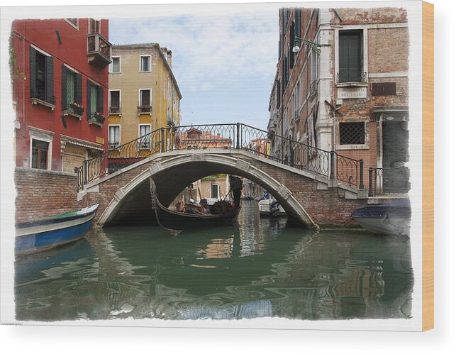 Italy Wood Print featuring the photograph Bridge Over Gondola by Judy Deist