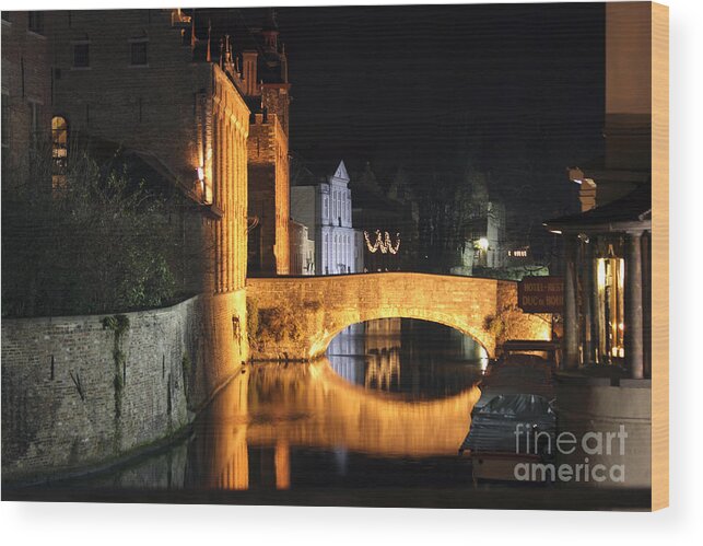 Brugges Wood Print featuring the photograph Bruge Night by Milena Boeva