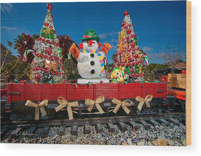 Snowman Wood Print featuring the photograph Christmas Snowman On Rails by Christopher Holmes