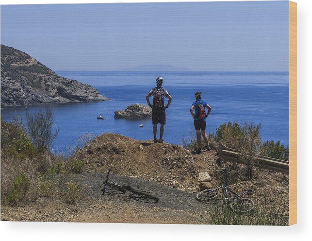 Mtb Wood Print featuring the photograph ELBA ISLAND - MTB Bikers looking the far away island - ph Enrico Pelos by Enrico Pelos