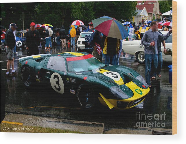 Historic Vintage Parade Elkhart Lake Races Wood Print featuring the photograph Ford GT40 by Susan Herber