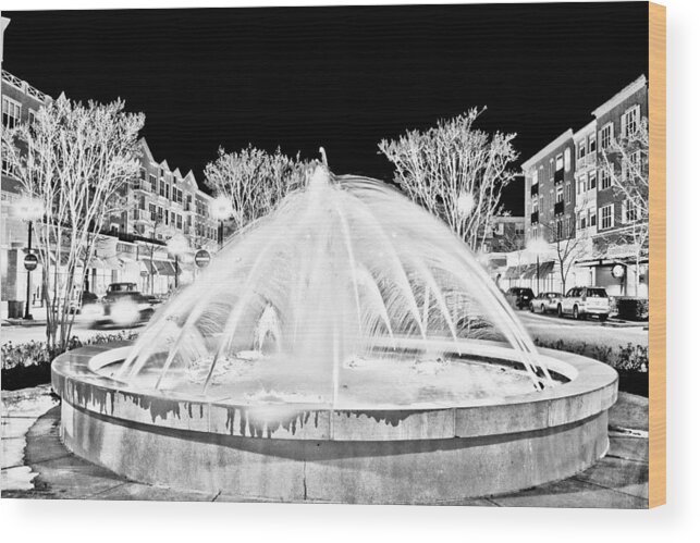 Market Common Wood Print featuring the photograph Market Common Fountain Infrared by Bill Barber