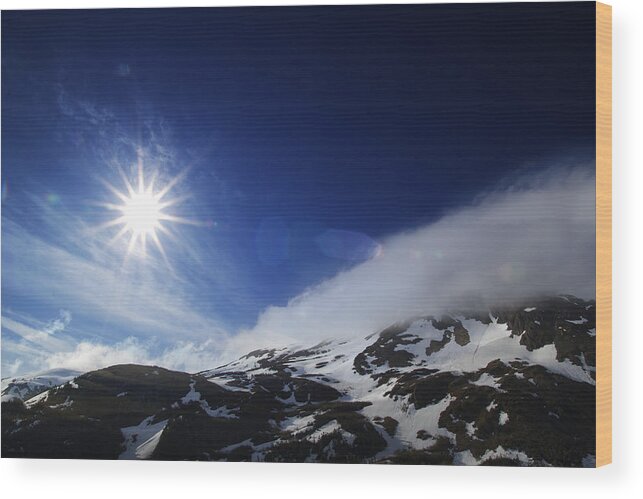 Sunburst Wood Print featuring the photograph Mountain Sun by Michele Cornelius