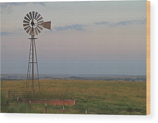 Southwest Wood Print featuring the photograph Oklahoma Windmill by Tony Grider