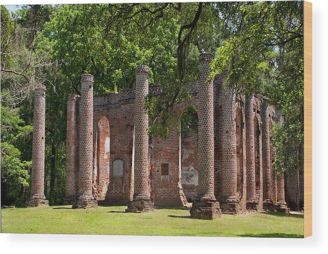 Sandra Anderson Wood Print featuring the photograph Old Sheldon Church by Sandra Anderson