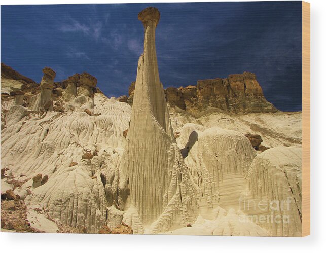 Wahweap Hoodoos Wood Print featuring the photograph Queen Of Wahweap by Adam Jewell