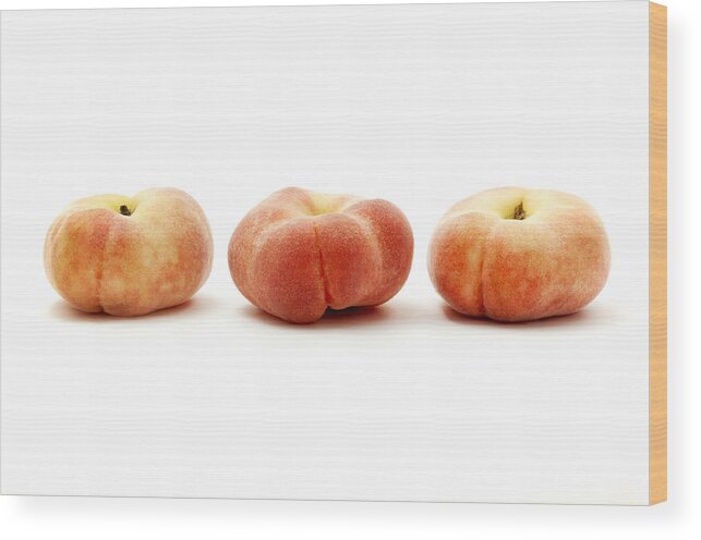 White Background Wood Print featuring the photograph Saturn peaches by Fabrizio Troiani
