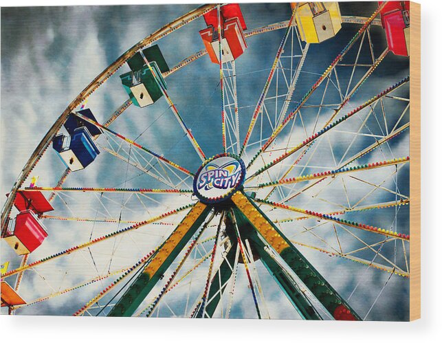 Ferris Wheel Wood Print featuring the photograph Spin City by Jarrod Erbe