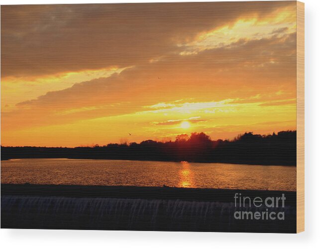 Water Wood Print featuring the photograph Sunset on the Merimack by Lennie Malvone