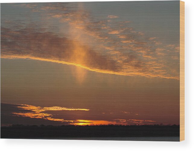 Sky Wood Print featuring the photograph Sunset With Mist by Daniel Reed
