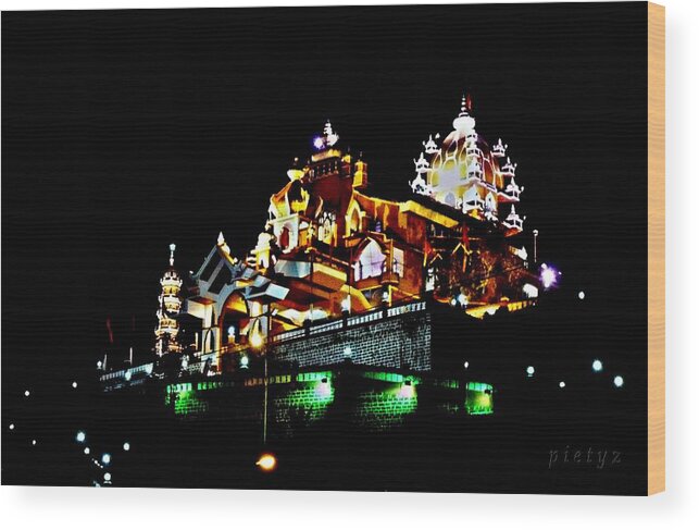 Abstract Wood Print featuring the photograph Temple at Night by Piety Dsilva