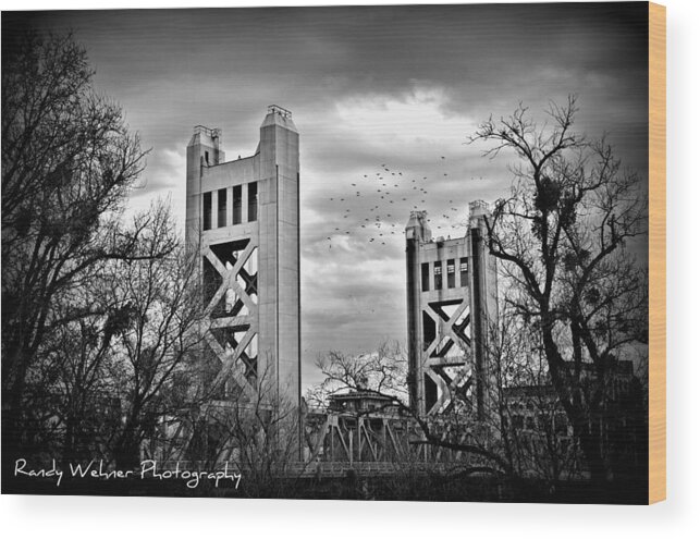 Tower Wood Print featuring the photograph Tower Bridge Clearing by Randy Wehner
