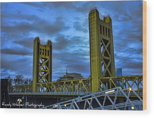 Sacramento Wood Print featuring the photograph Tower Bridge Sunrise by Randy Wehner