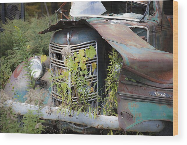 Charles Harden Wood Print featuring the photograph Antique Mack Truck #1 by Charles Harden