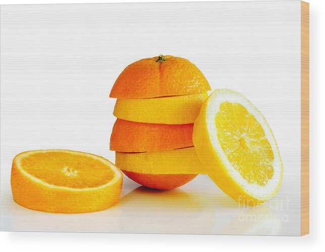 Background Wood Print featuring the photograph Oranje Lemon #1 by Carlos Caetano