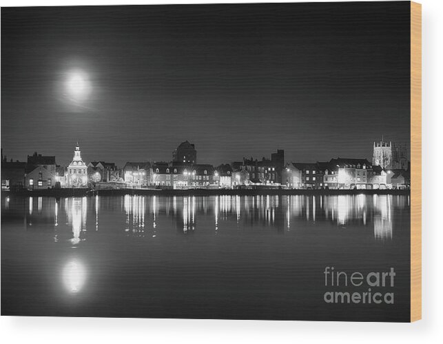 Kings Lynn Wood Print featuring the photograph Super moon rising over Norfolk town UK by Simon Bratt