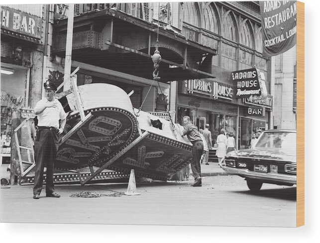 Boston Wood Print featuring the photograph 1965 Removing RKO Theater Sign Boston by Historic Image