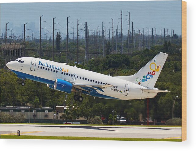 Bahamasair Wood Print featuring the photograph Bahamas Air #4 by Dart Humeston