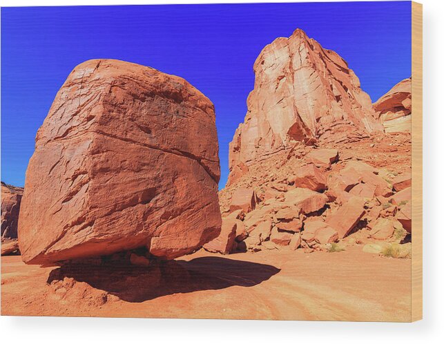 Monument Valley Wood Print featuring the photograph Monument Valley #8 by Raul Rodriguez