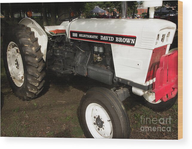 Tractor Wood Print featuring the photograph 880 David Brown Selectamatic by Mike Eingle