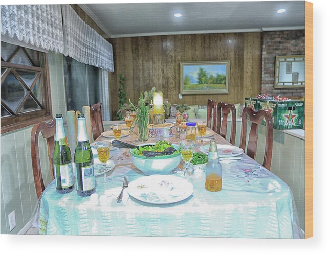 Dinner Wood Print featuring the photograph A Perfect Setting by Tom Kelly
