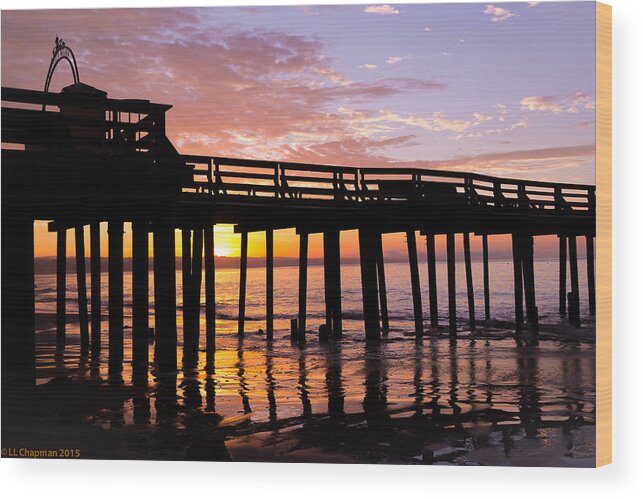Sunrise Wood Print featuring the photograph A quiet and beautiful start by Lora Lee Chapman