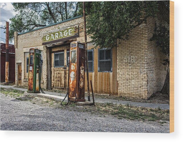 Garage Wood Print featuring the photograph Abandoned Garage by Scott Read