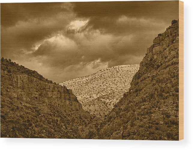 Verde Valley Wood Print featuring the photograph Antique Train Ride Tnt by Theo O'Connor