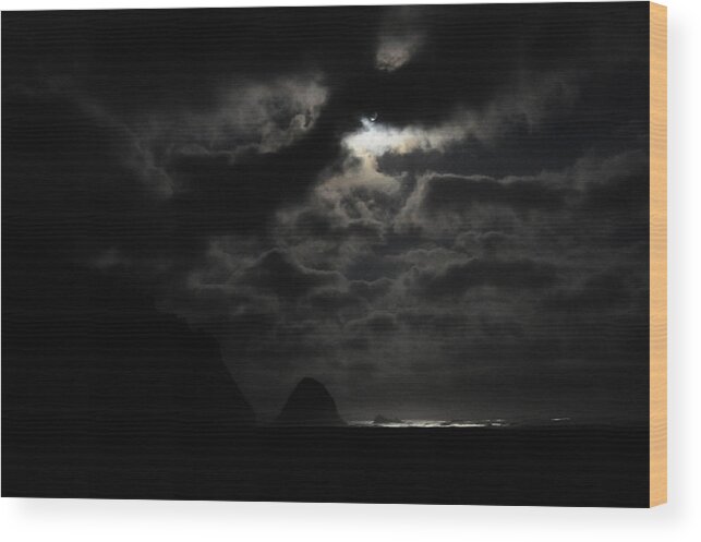 Tide Wood Print featuring the photograph Arch Cape Night by Pelo Blanco Photo