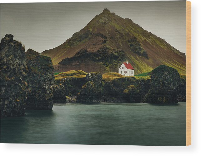 Iceland Wood Print featuring the photograph On the edge of the world by Yancho Sabev Art