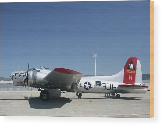 B17 Wood Print featuring the photograph b17 by Larry Darnell