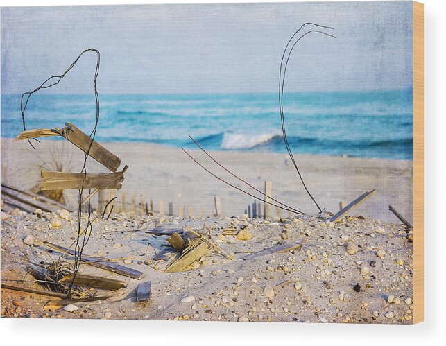 Beach Wood Print featuring the photograph Beach Art by Cathy Kovarik