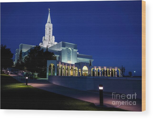 Bountiful Temple Wood Print featuring the photograph Bountiful Mormon LDS Temple at Twilight - Utah by Gary Whitton