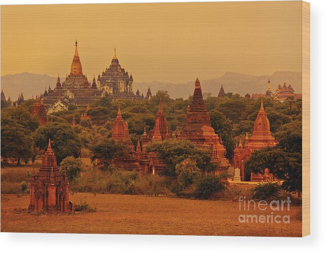Pagan Wood Print featuring the photograph Burma_d2136 by Craig Lovell