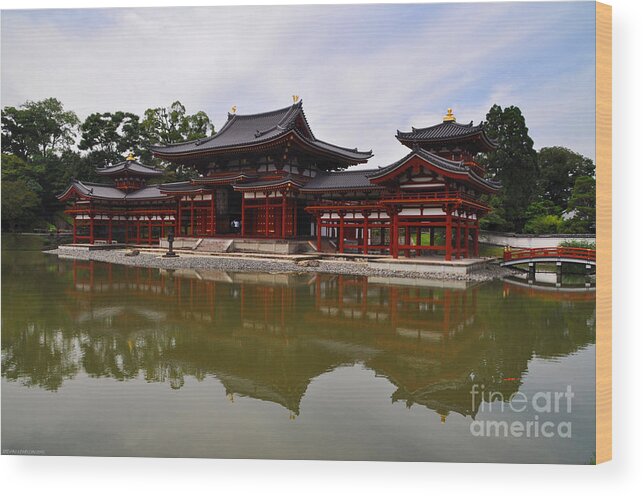 Byodoin Wood Print featuring the photograph Byodoin Temple by Stevyn Llewellyn