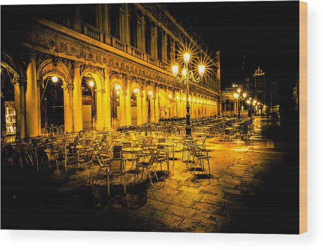 Venice Wood Print featuring the photograph Cafe in Venice by Lev Kaytsner