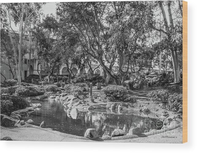 Cal Tech Wood Print featuring the photograph California Institute of Technology Throop Memorial Garden by University Icons