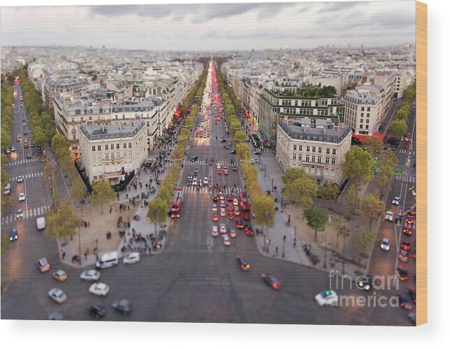  Champs-elysées Wood Print featuring the photograph Champs-Elysees, Paris by David Bleeker