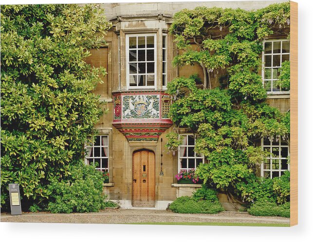 Cambridge Wood Print featuring the photograph Christ's College court. Cambridge. by Elena Perelman