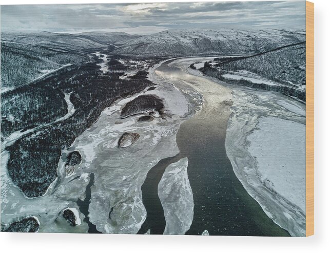 Landscape Wood Print featuring the photograph Cold Days I by Pekka Sammallahti