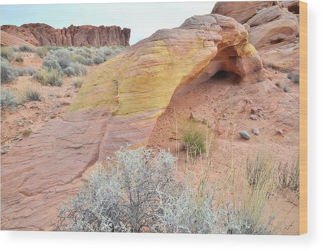 Valley Of Fire Wood Print featuring the photograph Colorful Arch in North Valley of Fire by Ray Mathis